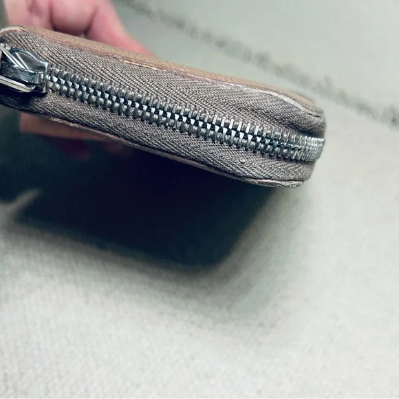 Auth Yves Saint Laurent YSL Zip Around Wallet - Picture 9 of 16